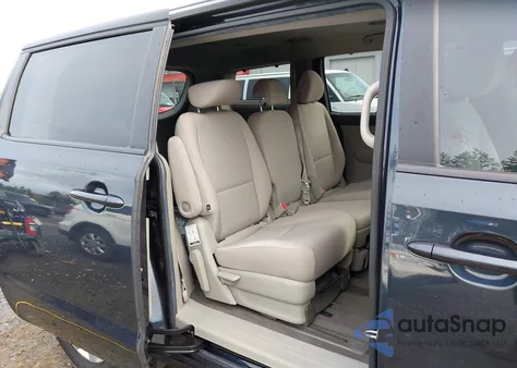 2016 Kia Sedona Lx z USA, uszkodzony, nr VIN KNDMB5C10G6086642